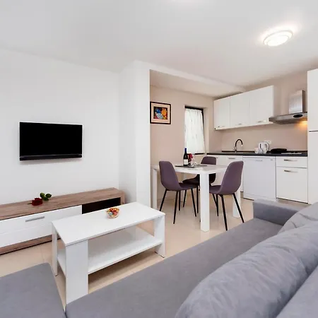Apartments Katarina Rovinj Exterior photo