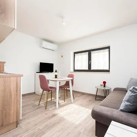 Apartments Katarina Rovinj Exterior photo